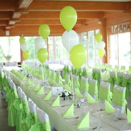 Hotel Ravni Gaj Knic Екстериор снимка