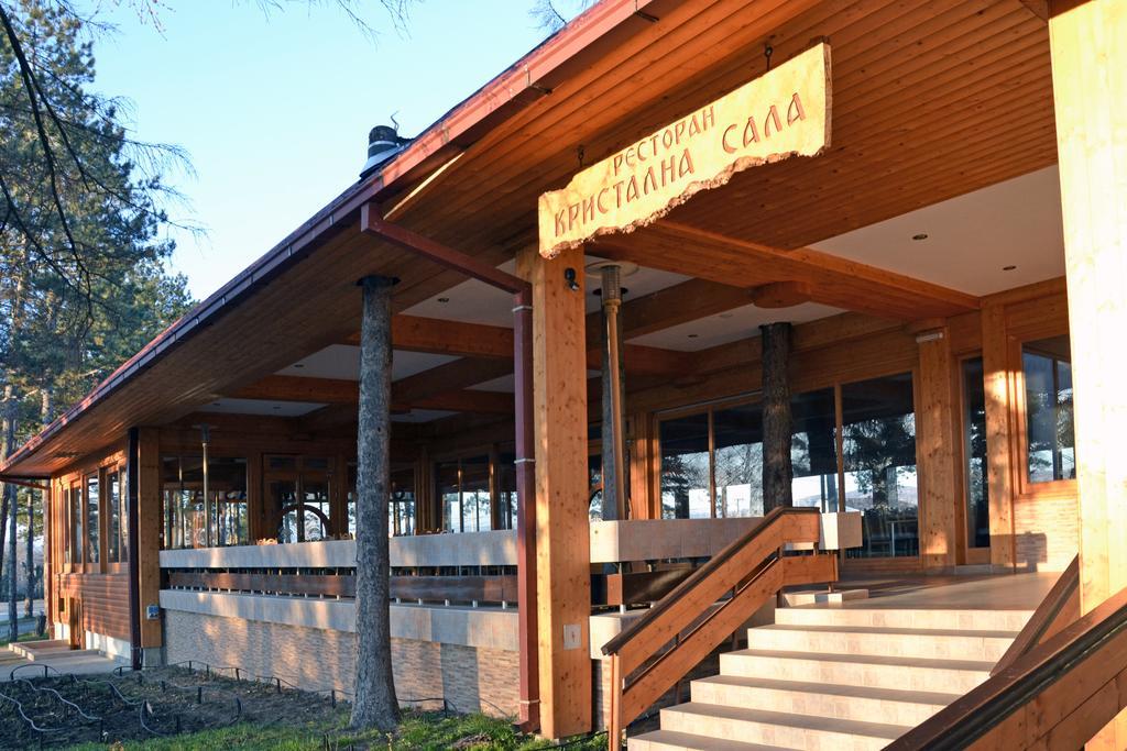 Hotel Ravni Gaj Knic Екстериор снимка